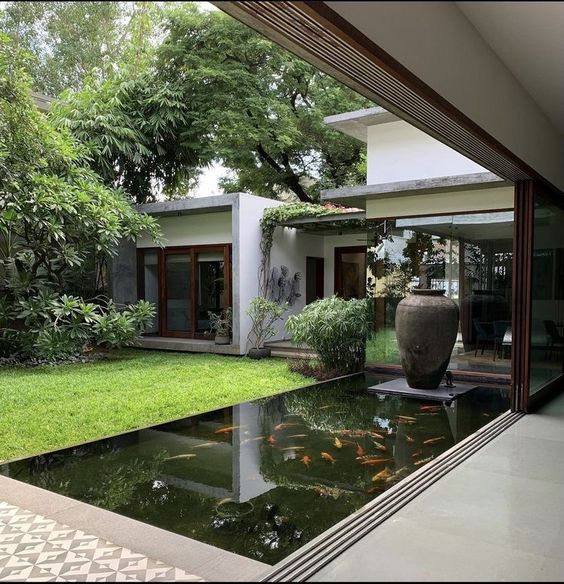 hồ cá koi sân vườn